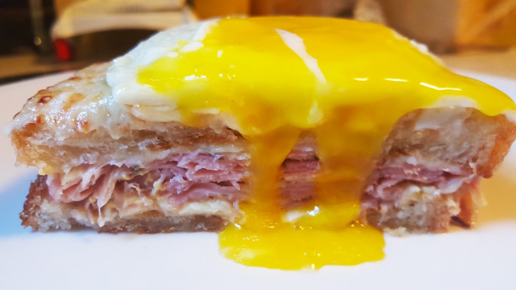 Croque Madame cross section