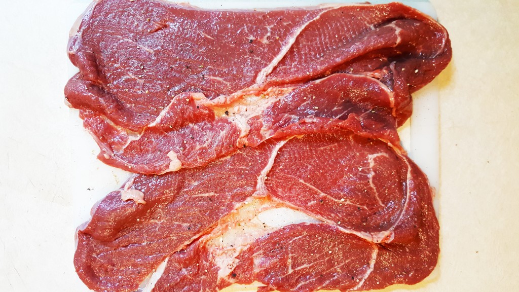 Thin-sliced sirloin steak