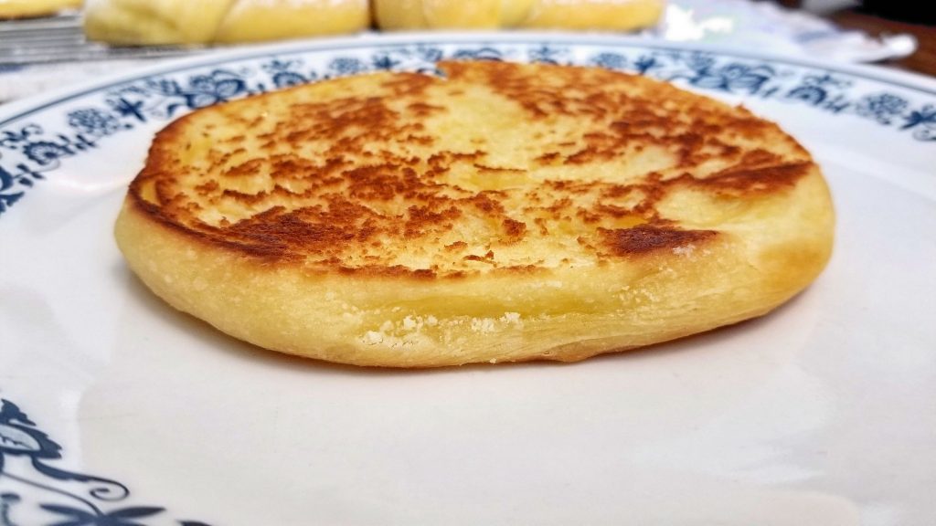 Pan Mallorca griddled with butter
