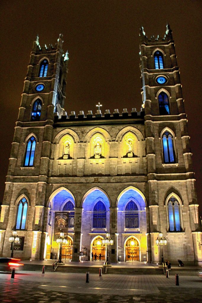 Notre Dame Basilique at night