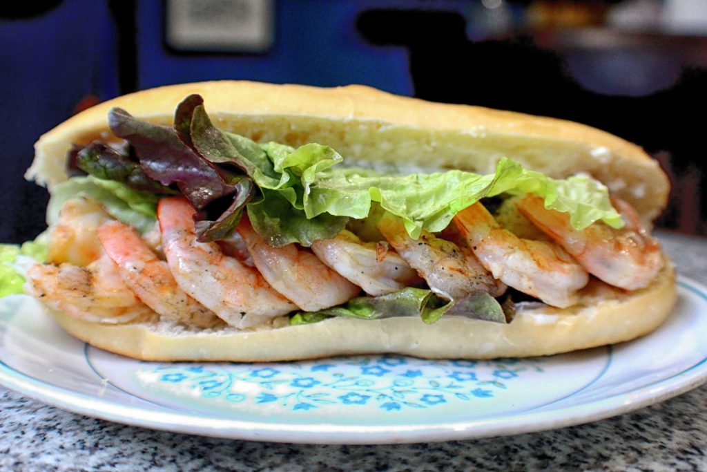 Shrimp roll with mayo and lettuce only