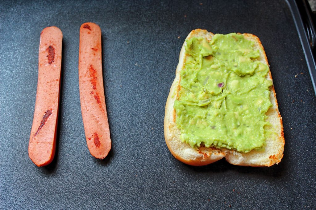 hot dog with guacamole